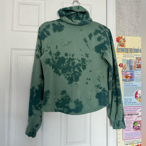 The North Face girls youth hoodie Large 14-16 green tie dye cotton cropped - Picture 7 of 8